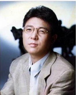 姜育恒“再回首”引爆仪征!宝能广场化身经典KTV