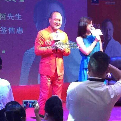 张镐哲空降厦门成都!芝华仕签售现场秒变怀旧金曲大派对