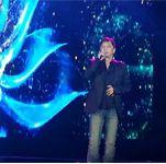 王杰中秋夜空降大连!地产晚会变身大型KTV,全场狂嗨