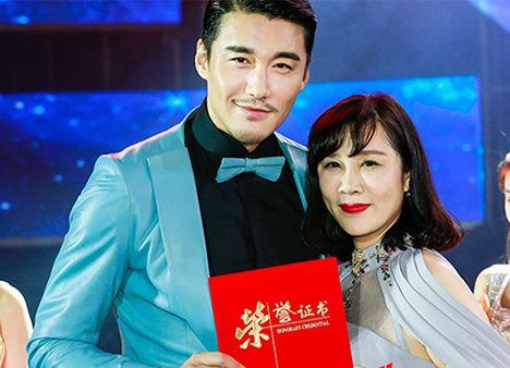 胡兵、樊少皇、吴启华、汤镇业、耿斯汉空降三亚,姮好盛典引爆2018开年狂欢!