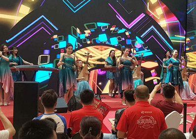 燃炸了!女子十二乐坊空降居然之家,13位国风女神“视觉音乐”狂掀乌鲁木齐!