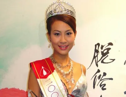 李施嬅肖像