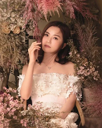 蔡卓妍图片